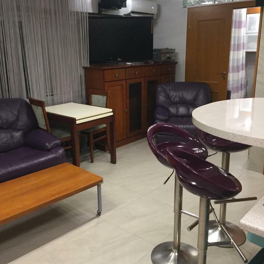 Karmelek Apartment Варшава Екстериор снимка